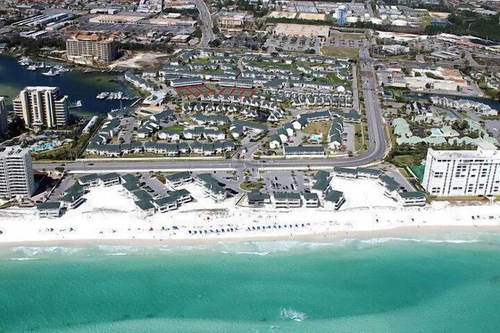 Resort Sandpiper Cove